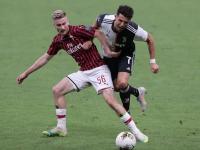 开云体育官网-关于拜仁慕尼黑铁卫受伤，下场比赛或将缺席的信息