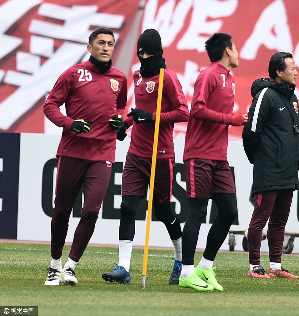 球队训练备战：上港集中精力备战与广州恒大交锋的简单介绍