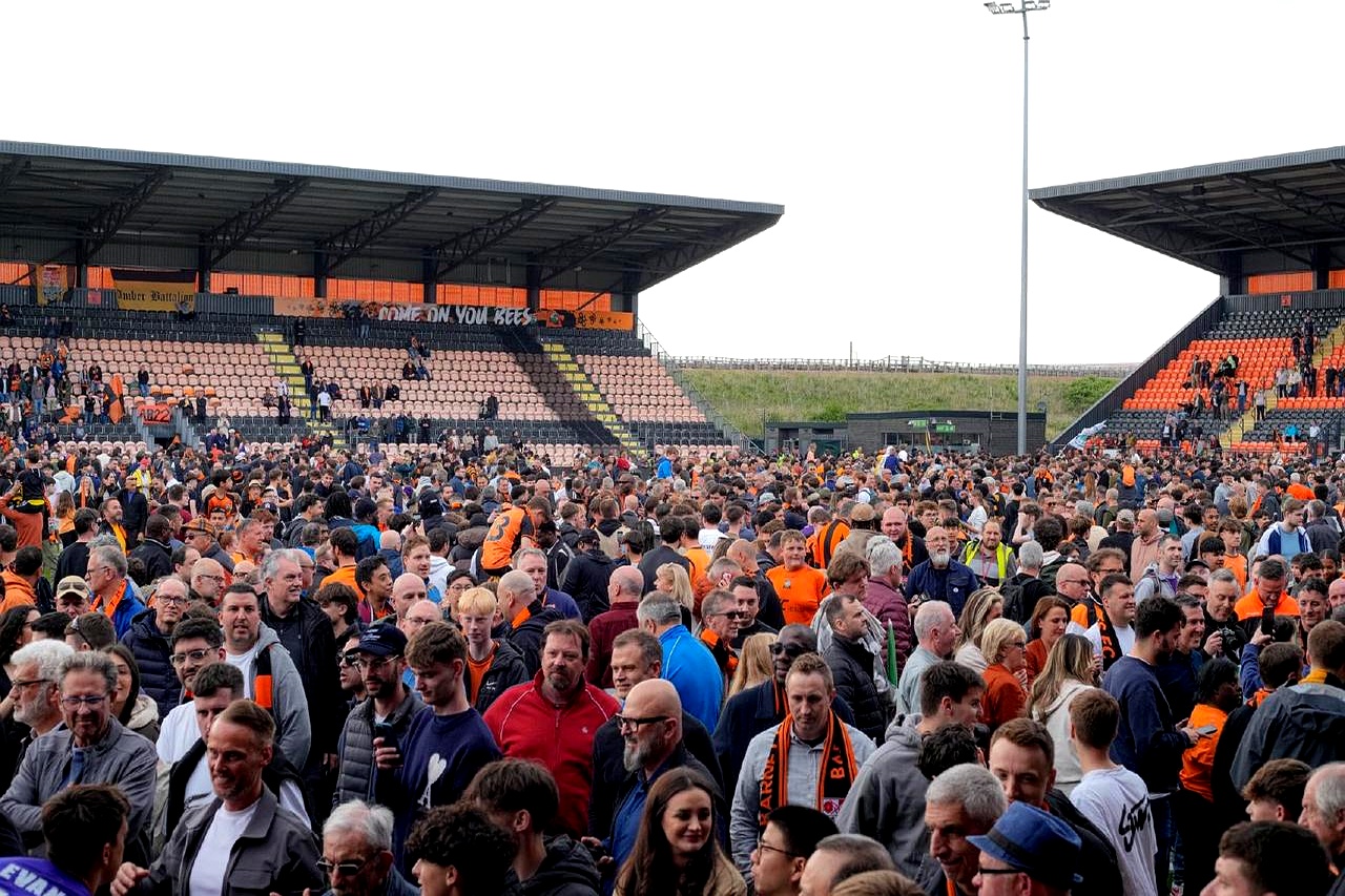 伯明翰城在英格兰足球联赛中爆冷取胜的简单介绍 伯明翰城在英格兰足球联赛中爆冷取胜的简单介绍