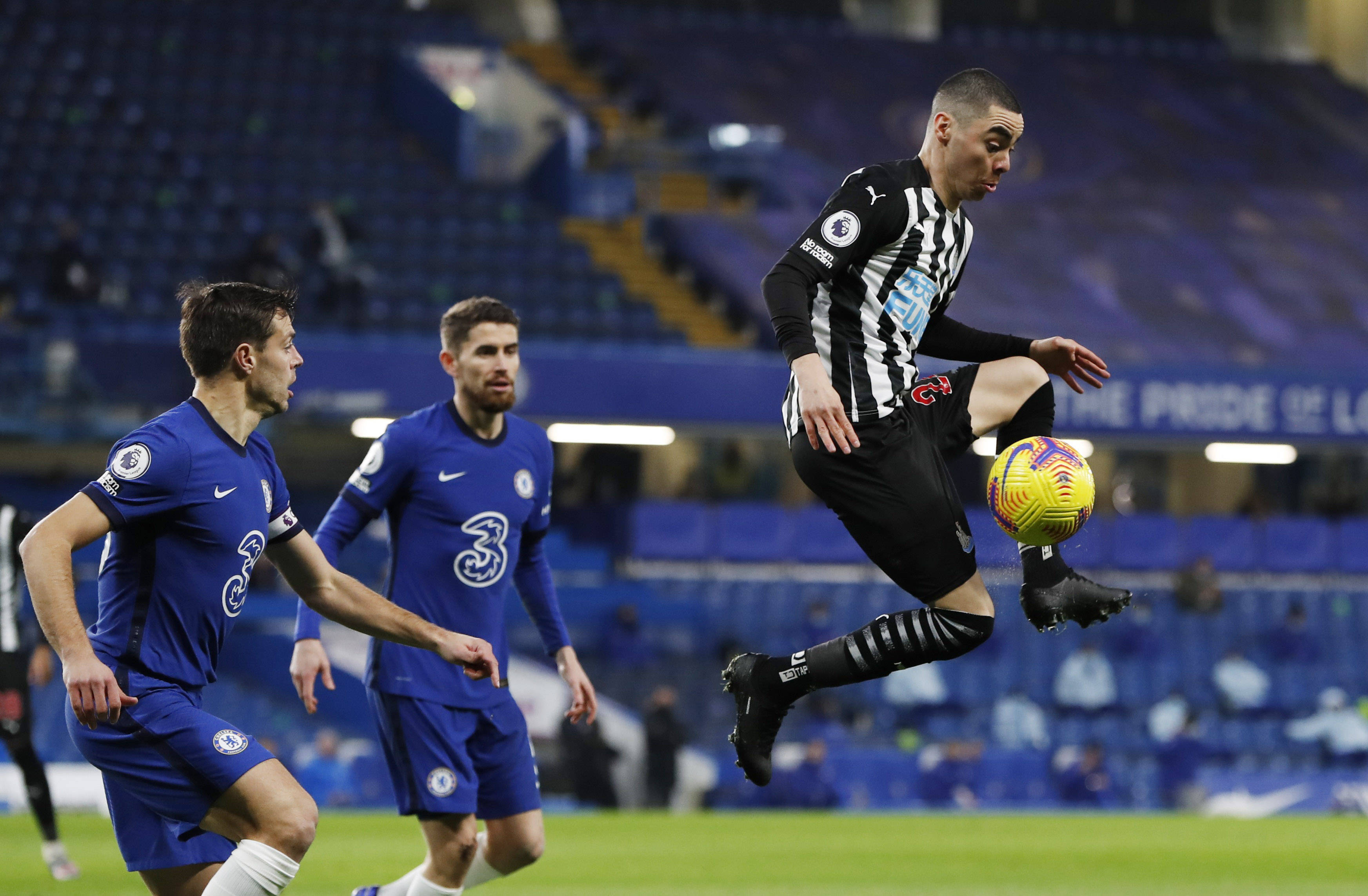 纽卡斯尔主场负于布赖顿,遭遇连败 纽卡斯尔主场负于布赖顿,遭遇连败