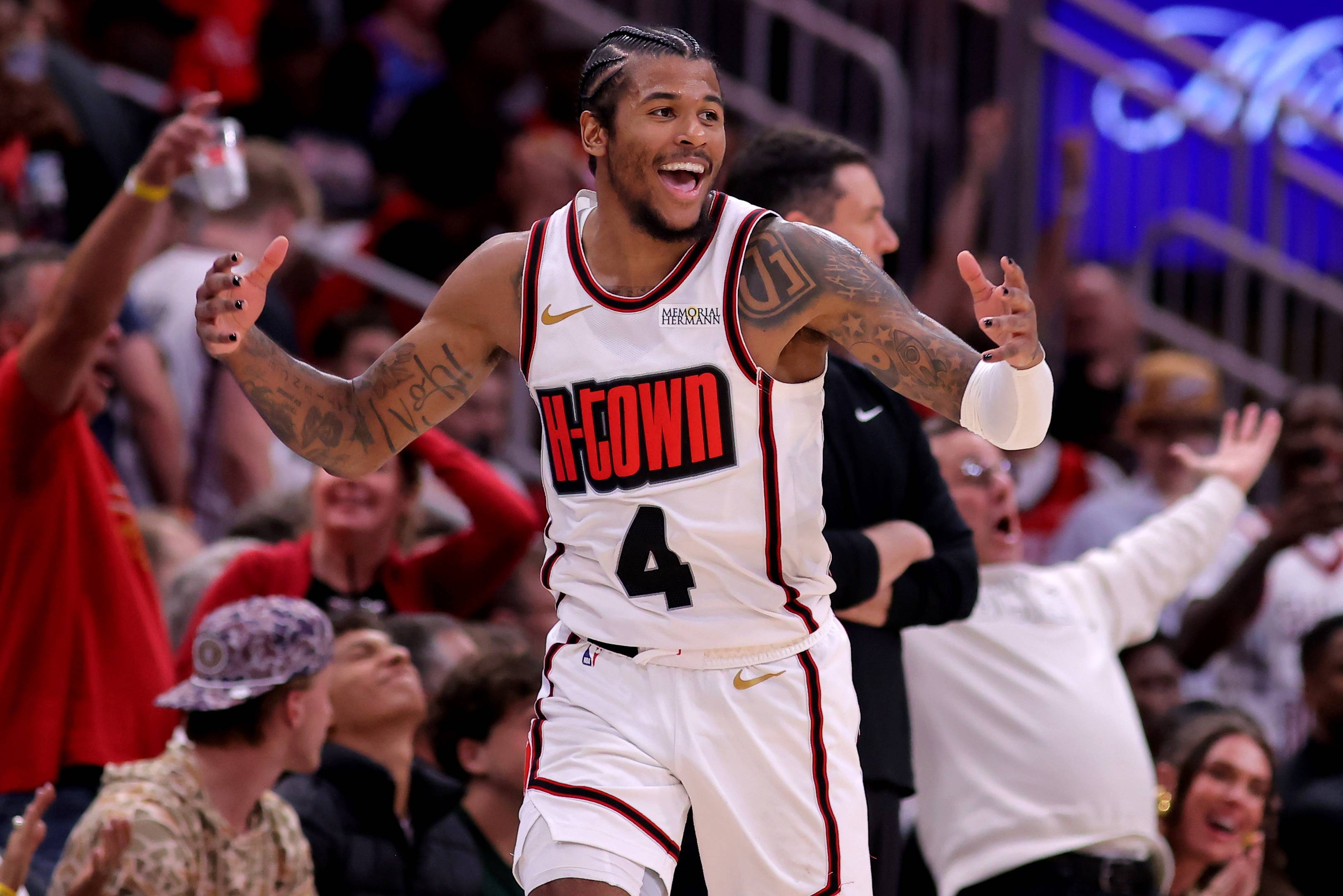 包含火箭再胜活塞，西部霸主稳坐榜首的词条