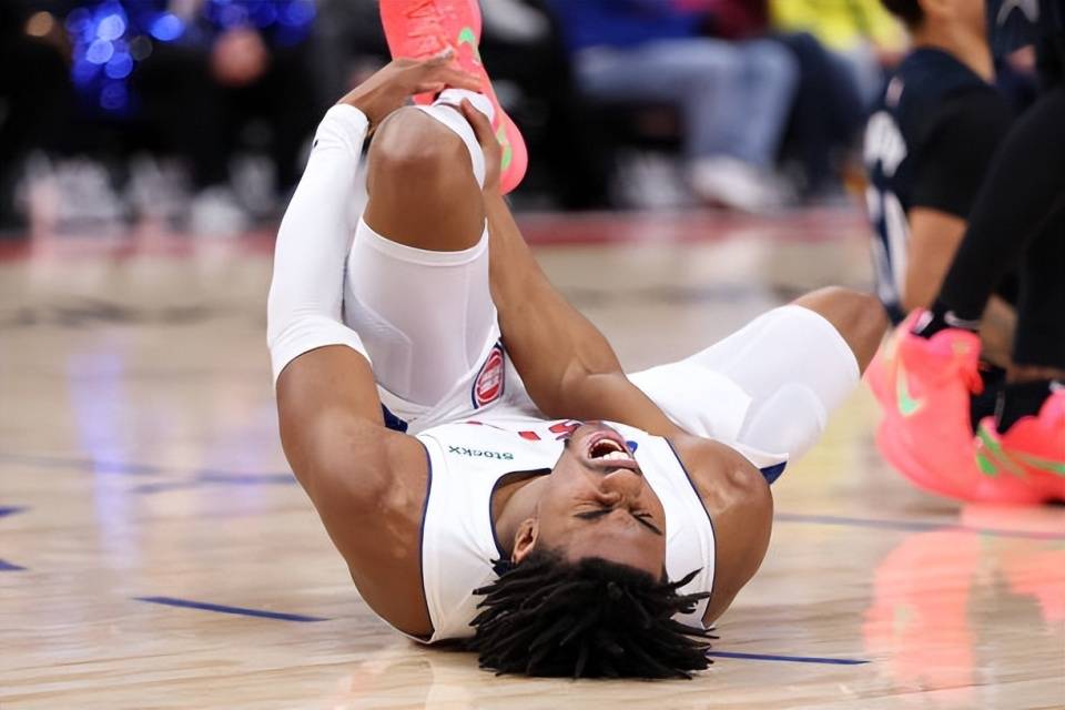 活塞队外线球员命中率低迷难得分的简单介绍