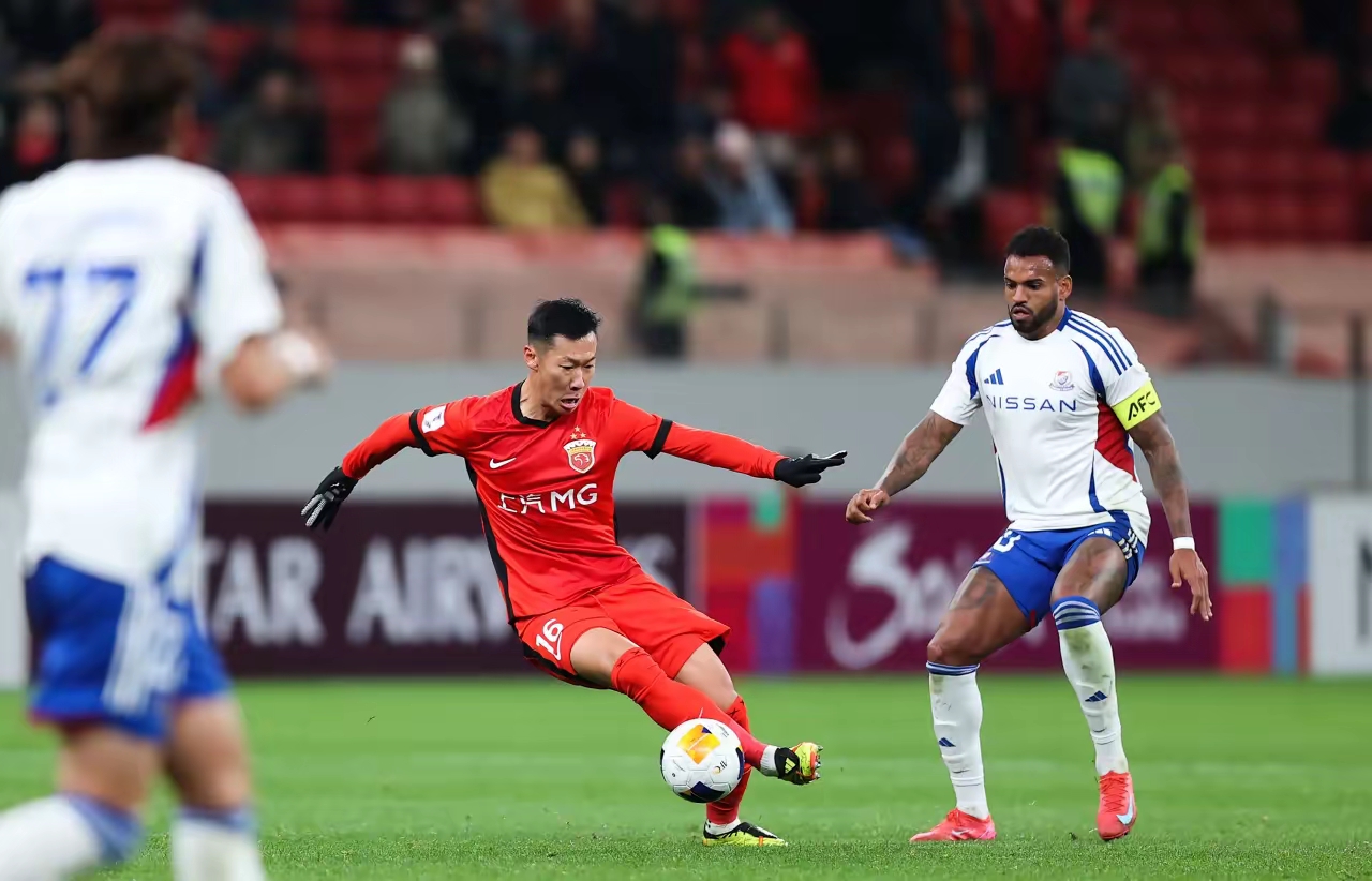 包含上海上港力克对手,豪取近10连胜的词条 包含上海上港力克对手,豪取近10连胜的词条