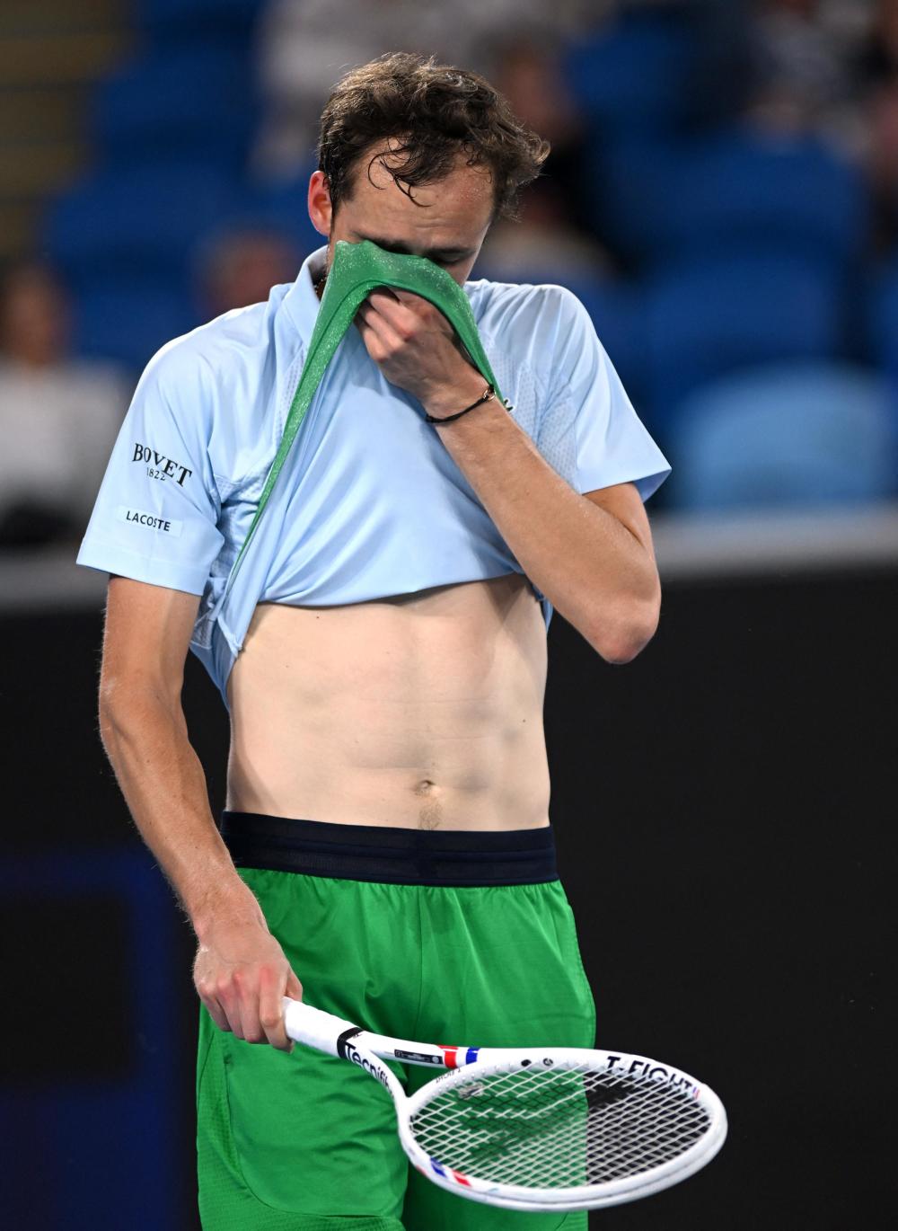 澳网逆转法网,梅德韦杰夫惊艳四座的简单介绍 澳网逆转法网,梅德韦杰夫惊艳四座的简单介绍