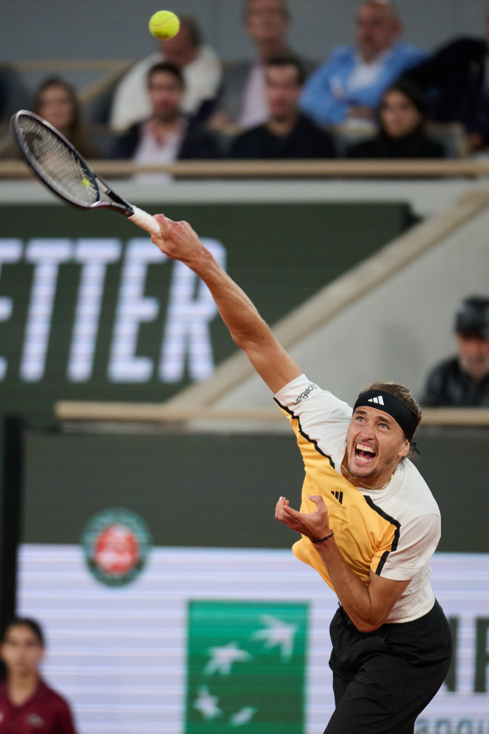 美网翻盘澳网,兹维列夫扛起全队 美网翻盘澳网,兹维列夫扛起全队