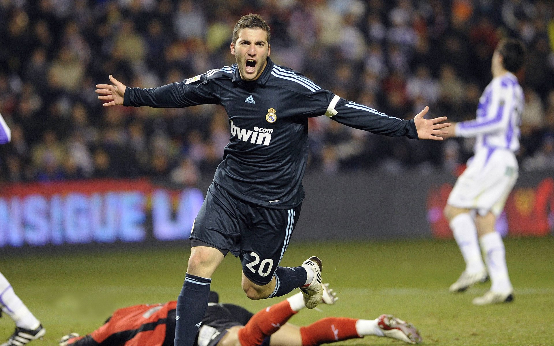 弗拉霍维奇攻防统治，苏格兰如何被瑞士战术翻盘